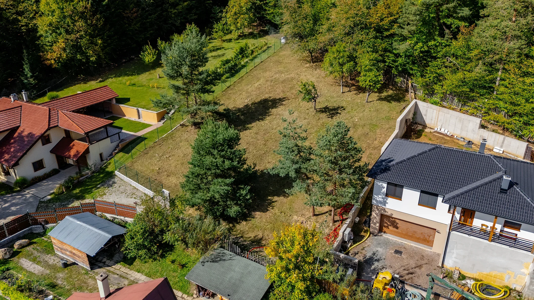 Exkluzívne predám pozemok priamo v lese obec Bukovec (Košice-okolie)